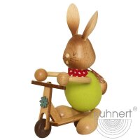 Kuhnert Erzgebirge Stupsi Hase mit Roller Höhe 12 cm